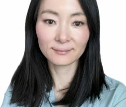 headshot of Juliana Kim
