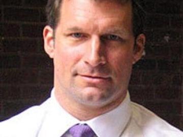 Kurt Beyer Headshot 