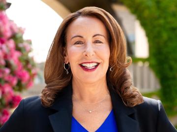 Dean Jenny Chatman Headshot 