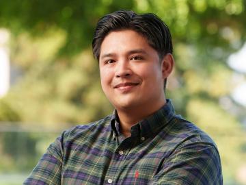 headshot of Jonathan Alcordo